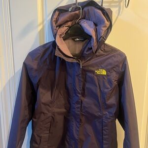 The North Face Women’s Rainjacket. Size Small. Color Purple. Like new